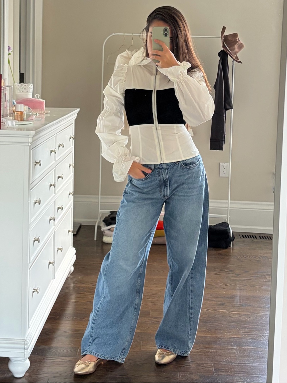 Women’s Black & White Corset Like Blouse